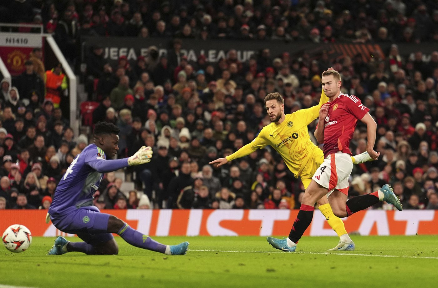 Hojlund scores 2 for Man United to give Amorim winning home debut in Europa League | iNFOnews.ca