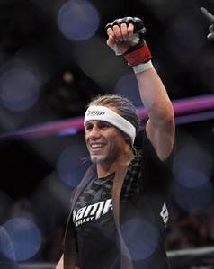 Veteran Urijah Faber takes on young gun Alex Caceres in UFC 175 prelims | iNFOnews.ca