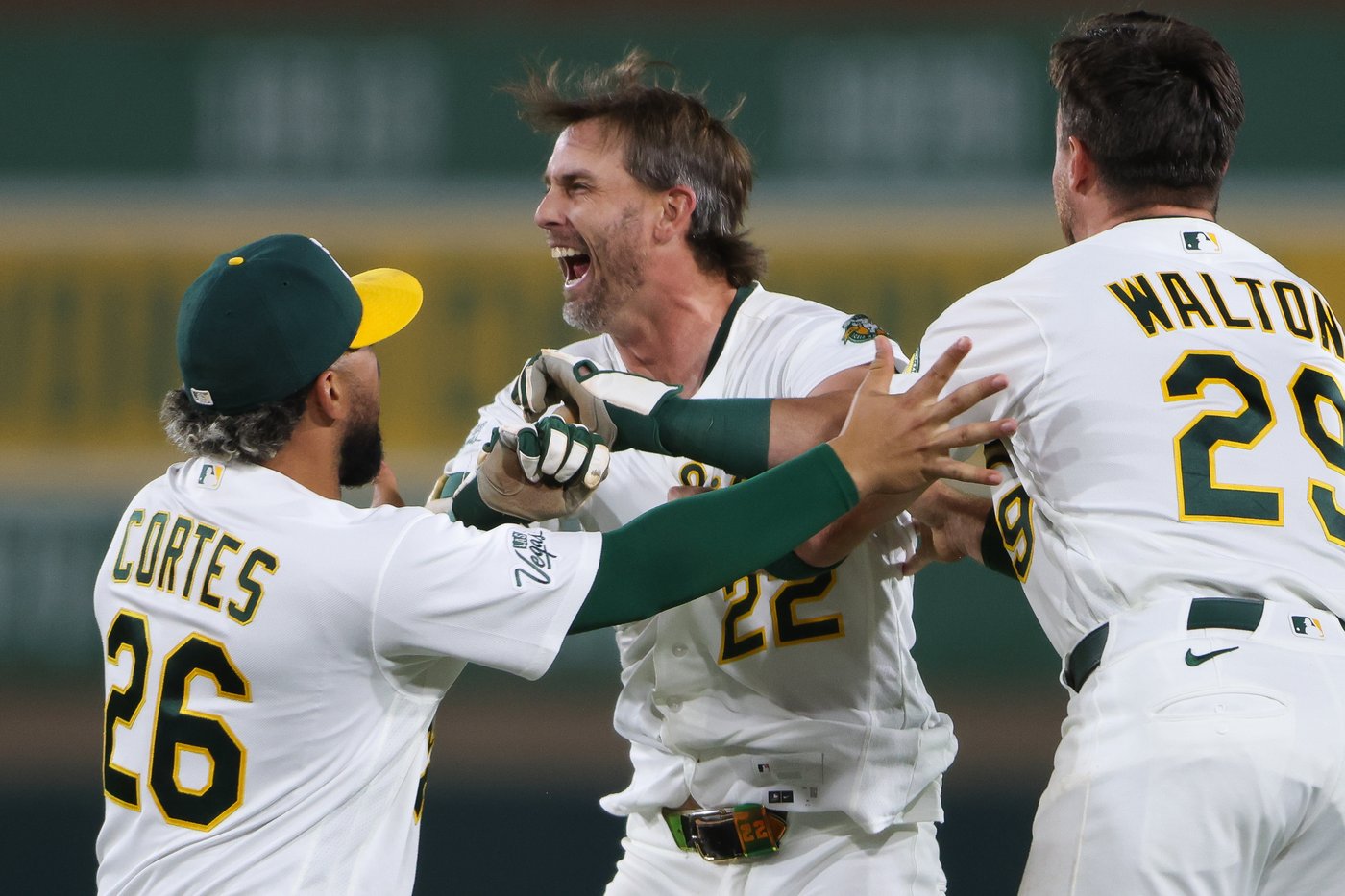 Jeff McNeil legs out winning single in 9th inning, lifts A's to 6-5 victory over Blue Jays | iNFOnews.ca Jeff McNeil legs out winning single in 9th inning, lifts A's to 6-5 victory over Blue Jays | iNFOnews.ca