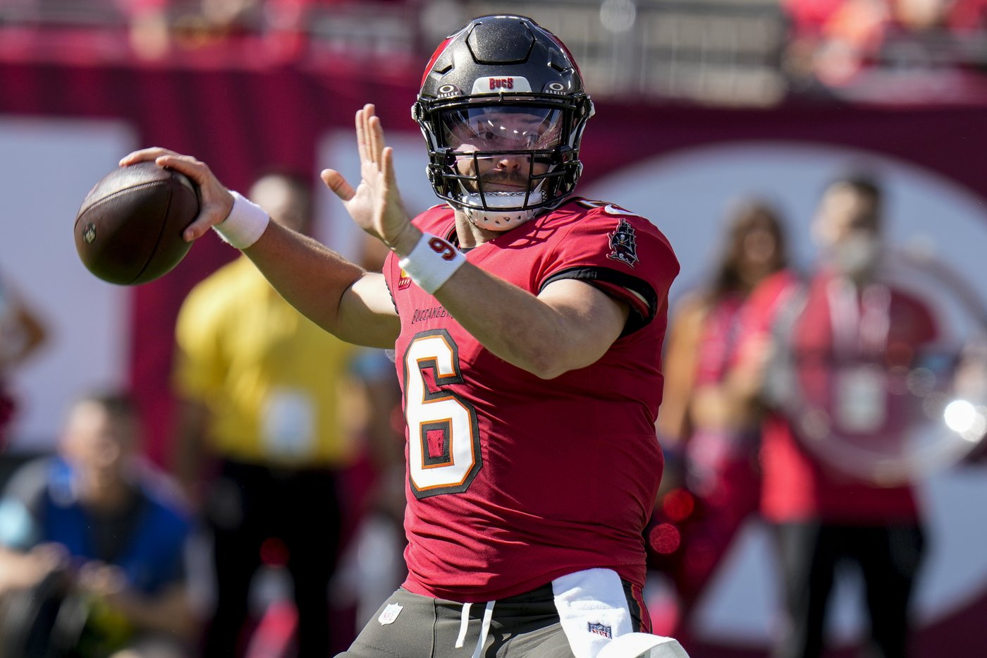 Herbert looks to maintain interception-free streak when Chargers host Buccaneers | iNFOnews.ca