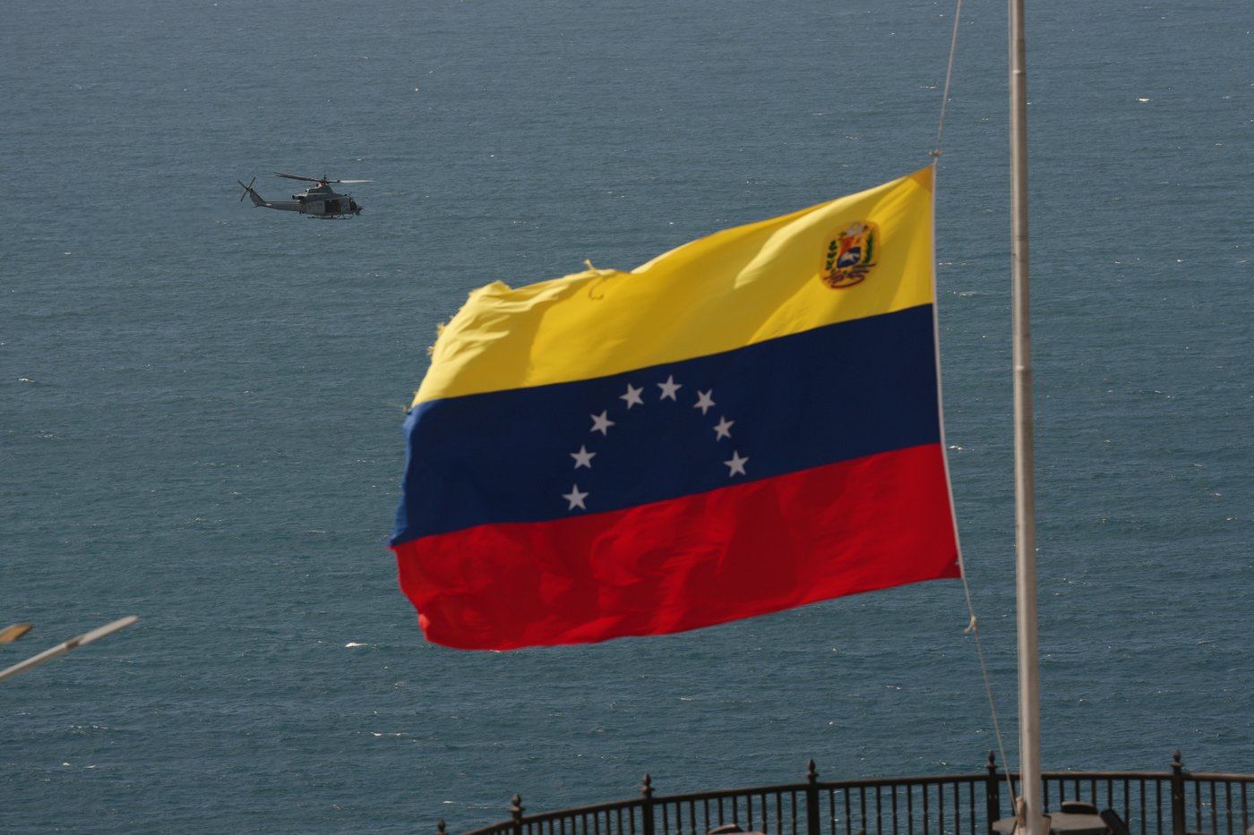 More than 100 Venezuelans who were deported from the US hours before the earthquakes are missing | iNFOnews.ca