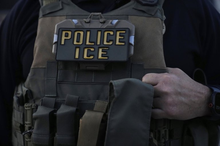 ICE ad blitz aims to lure local law enforcement officers to join Trump mass deportation efforts | iNFOnews.ca