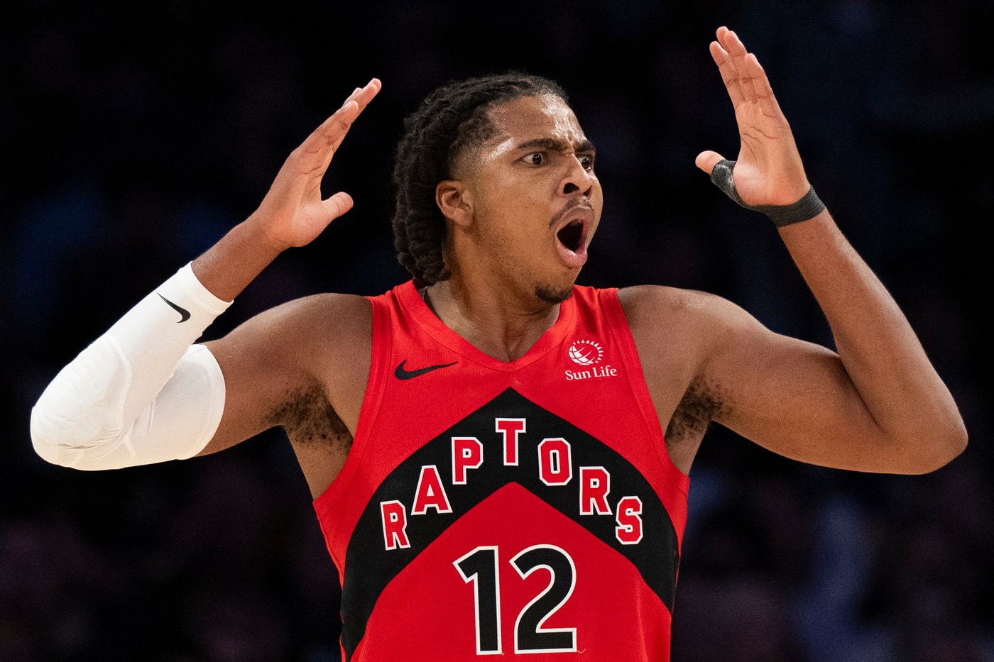 Luka, LeBron get Lakers back into form in 110-93 victory over Raptors | iNFOnews.ca Luka, LeBron get Lakers back into form in 110-93 victory over Raptors | iNFOnews.ca