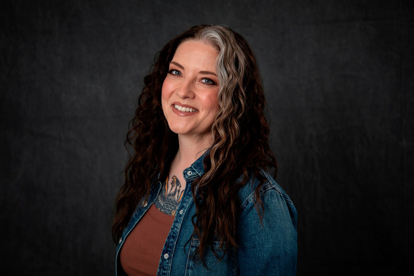 Ashley McBryde fell off the horse and went into the 'Wild.' Her new album is her most personal yet | iNFOnews.ca