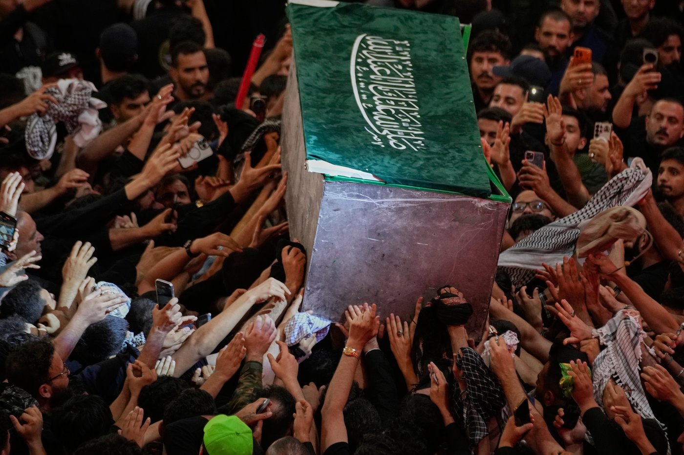 A look at the dayslong funeral for late Supreme Leader Khamenei in Iran and Iraq, in photos | iNFOnews.ca