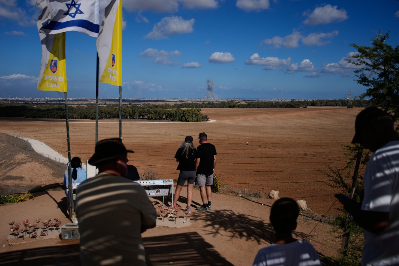 Israelis honor victims 2 years after Hamas attack as talks resume, in photos | iNFOnews.ca