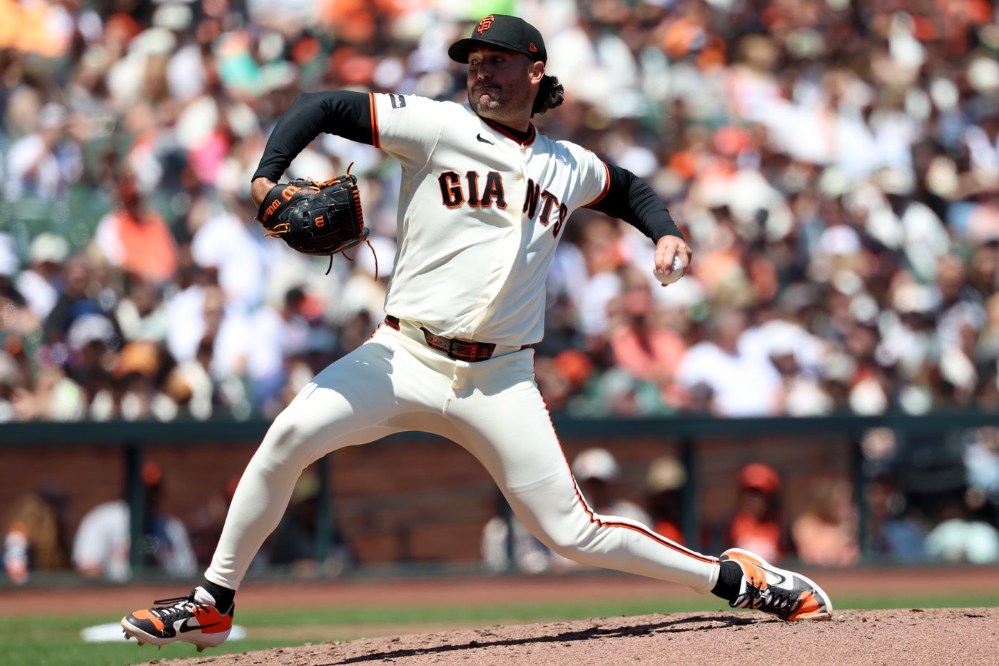 Devers hits Giants 3rd grand slam in 7 days during 8-5 win over White Sox | iNFOnews.ca