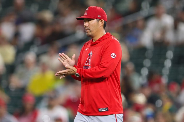 Angels fire manager Kurt Suzuki after losing 100 games in his only season | iNFOnews.ca
