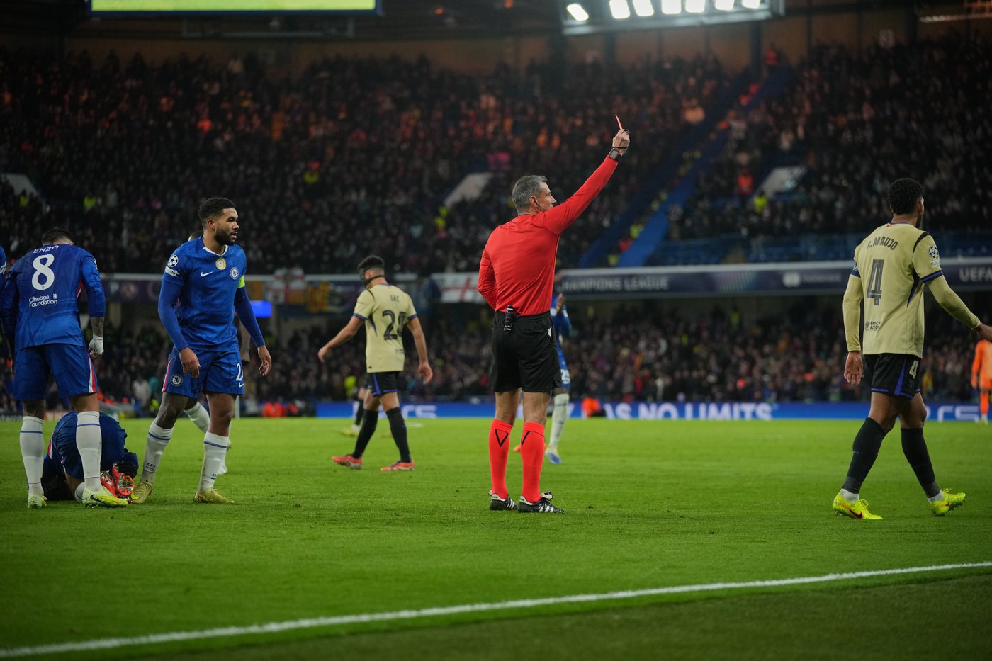 Flick says Barcelona defender Araujo missing another game for private reasons | iNFOnews.ca