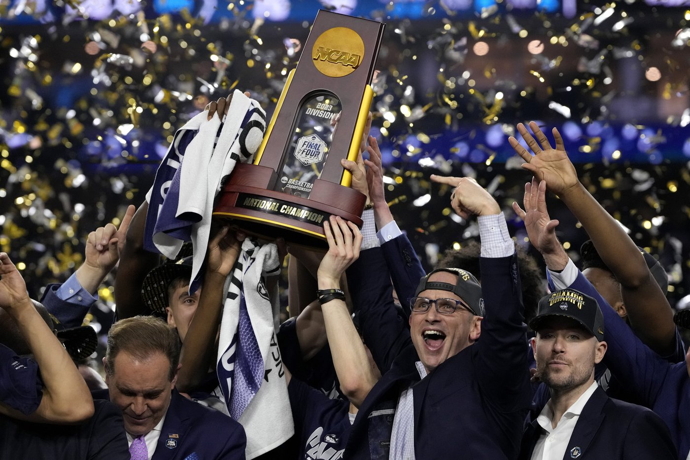 No. 3 UConn reloads for a run at a threepeat and coach Dan Hurley says he might have deeper team | iNFOnews.ca