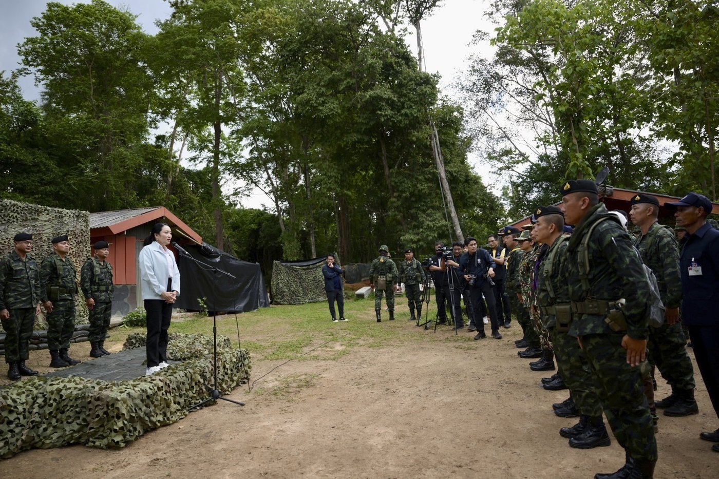 Thai prime minister visits border with Cambodia after leaked conversation triggers resignation calls | iNFOnews.ca