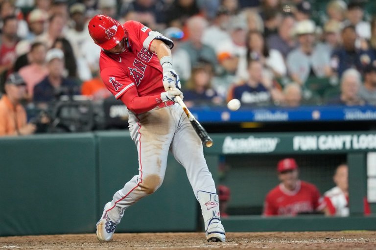 Mike Trout homers to kick off what he hopes will be a healthy 2026 as Angels blank Astros 3-0 | iNFOnews.ca