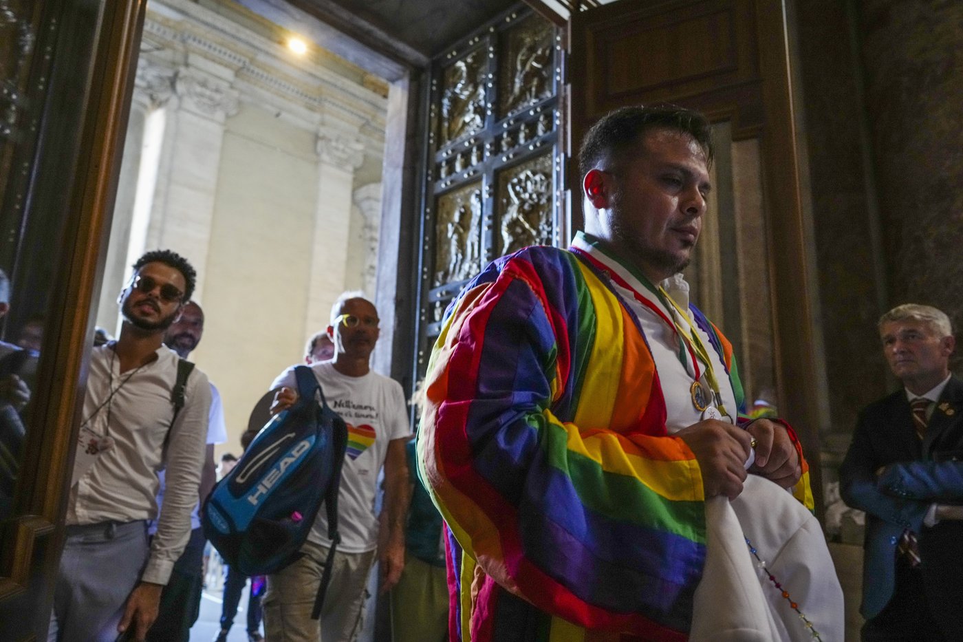 LGBTQ+ Catholics make Holy Year pilgrimage to Rome and celebrate a new feeling of welcome | iNFOnews.ca LGBTQ+ Catholics make Holy Year pilgrimage to Rome and celebrate a new feeling of welcome | iNFOnews.ca