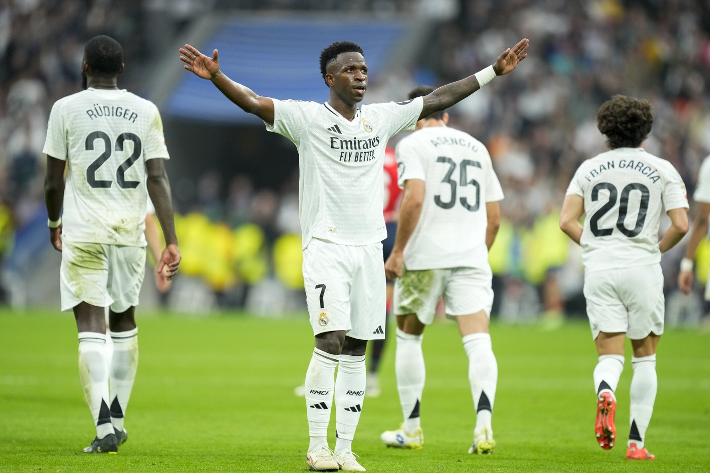 Vinícius nets hat trick in win as three Real Madrid players go down injured; Militão tears ACL | iNFOnews.ca