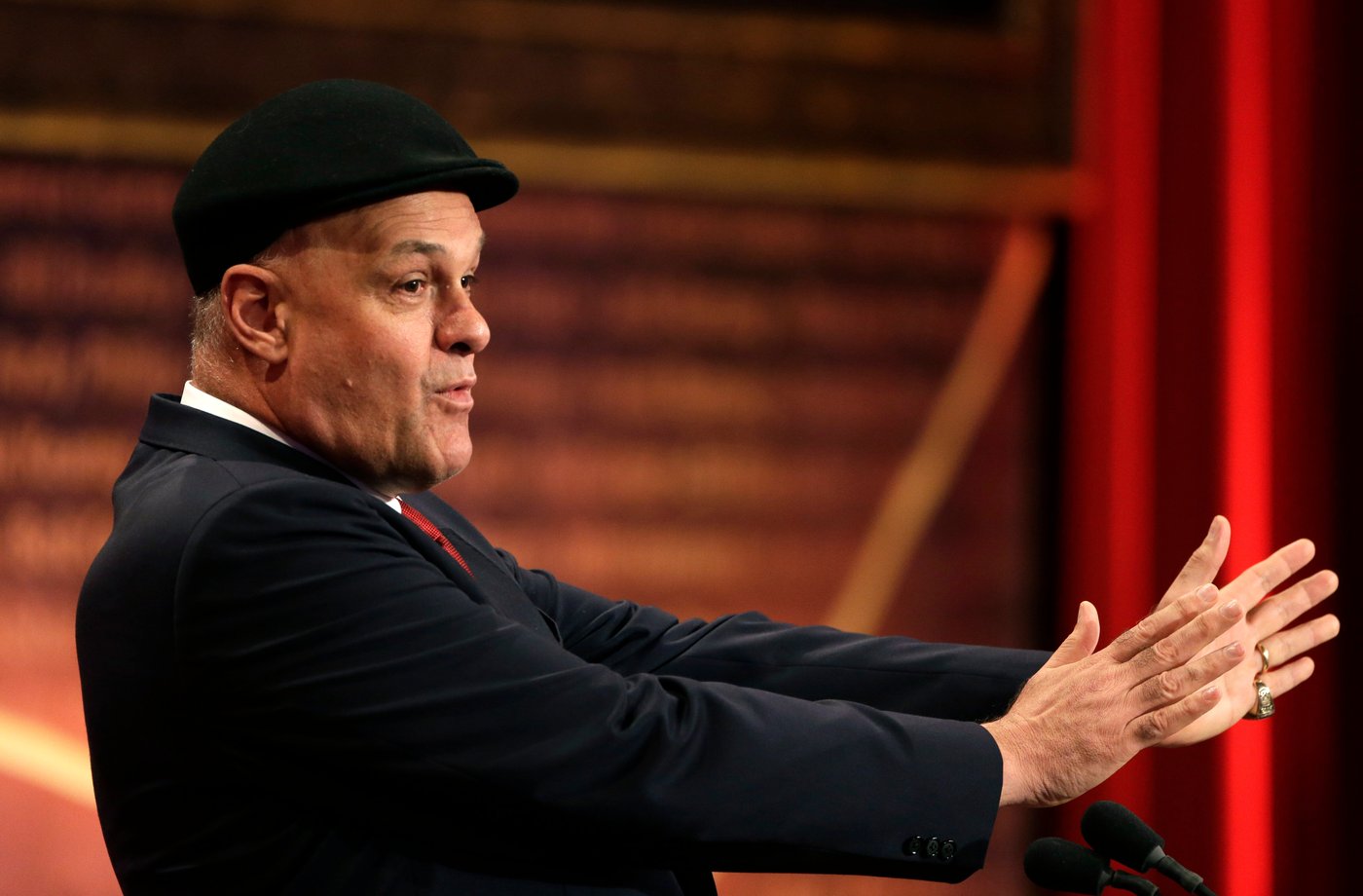 Oscar Schmidt, Basketball Hall of Famer from Brazil, dies at 68 | iNFOnews.ca