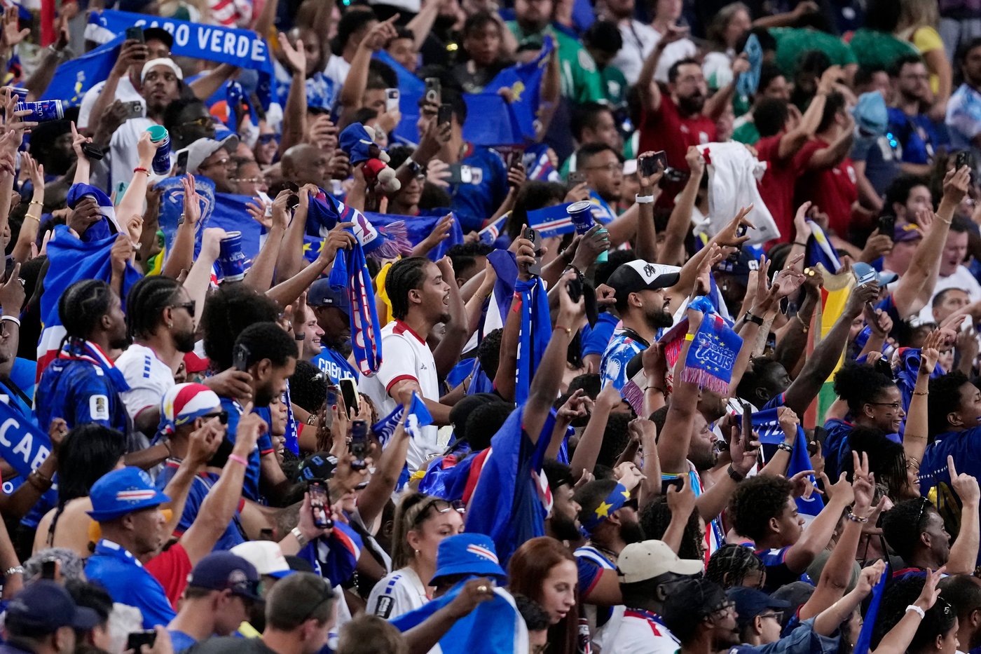 Cape Verde's soccer team returns home to huge welcome. The basketball team also has World Cup hopes | iNFOnews.ca Cape Verde's soccer team returns home to huge welcome. The basketball team also has World Cup hopes | iNFOnews.ca