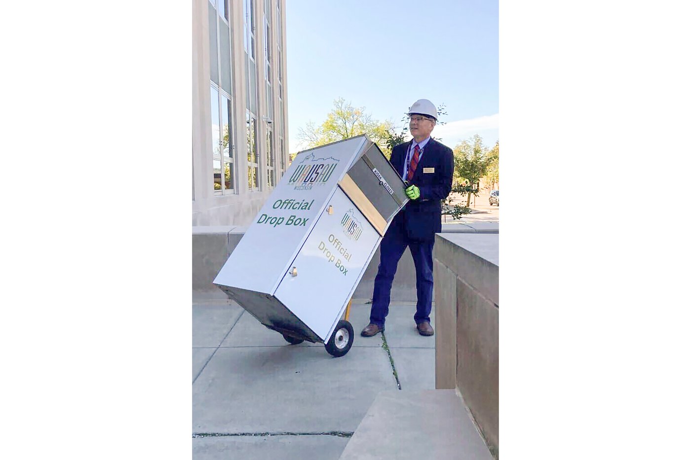 Wisconsin mayor who removed ballot drop box ahead of 2024 elections won't be charged | iNFOnews.ca Wisconsin mayor who removed ballot drop box ahead of 2024 elections won't be charged | iNFOnews.ca
