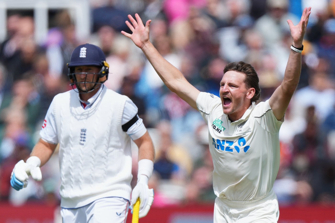 England’s Robinson takes 4-10 as New Zealand slumps to 61-6 at Lord’s | iNFOnews.ca England’s Robinson takes 4-10 as New Zealand slumps to 61-6 at Lord’s | iNFOnews.ca