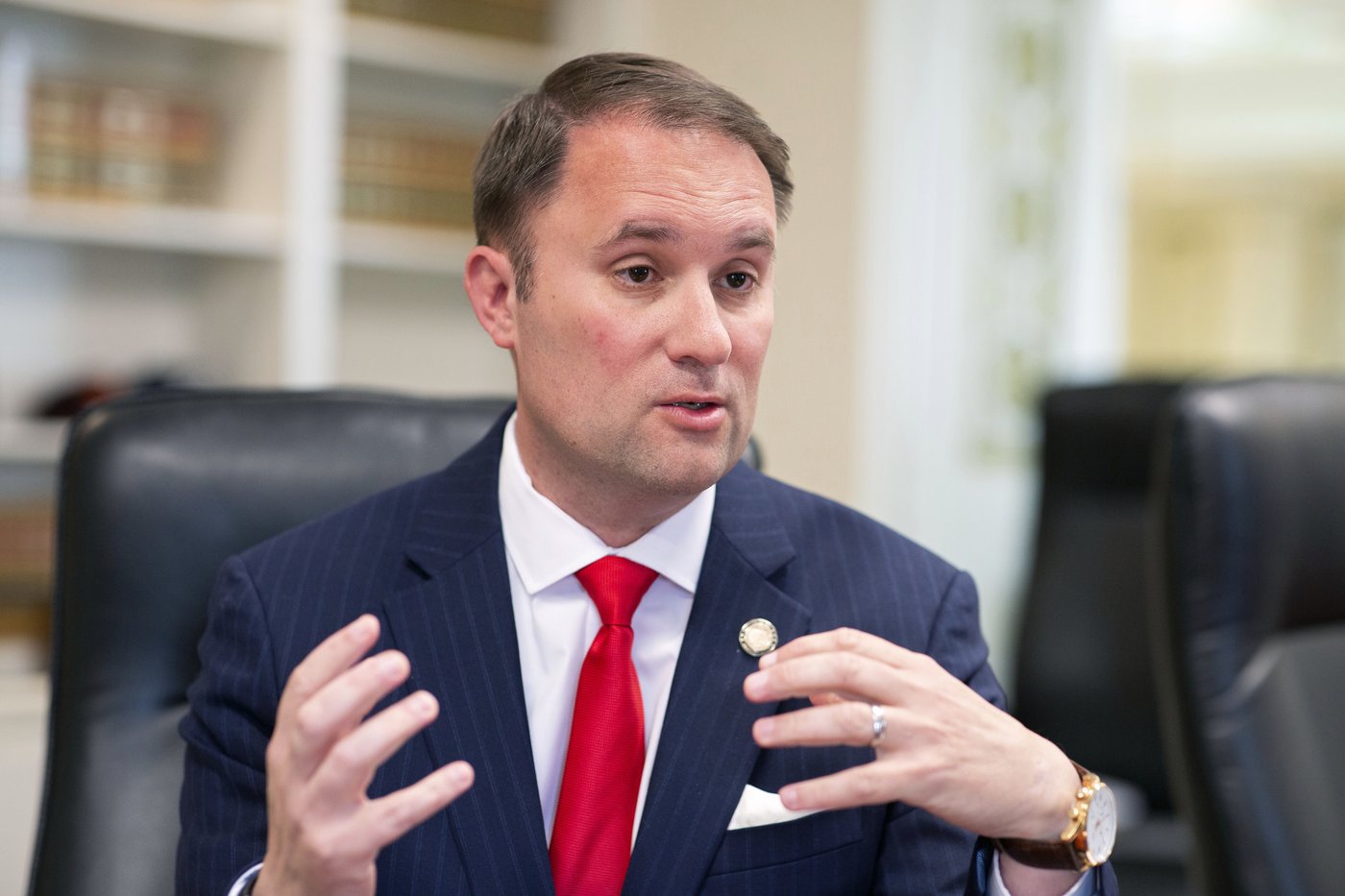 Virginia attorney general drops case that accused ex-superintendent of firing teacher in retaliation | iNFOnews.ca
