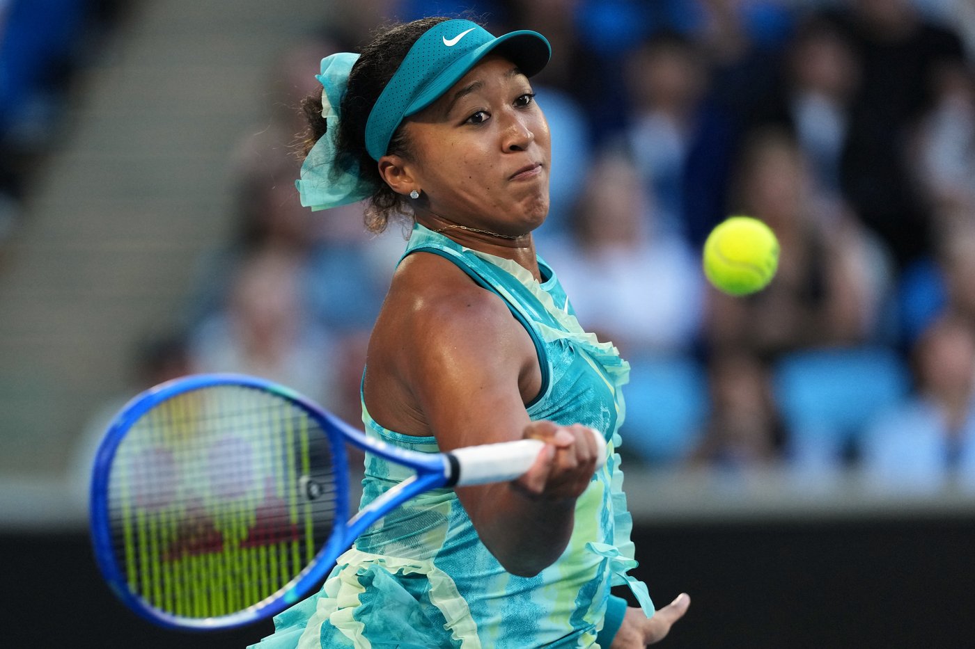 Naomi Osaka tones down her walk-on outfit. Turns up the heat at Australian Open | iNFOnews.ca Naomi Osaka tones down her walk-on outfit. Turns up the heat at Australian Open | iNFOnews.ca
