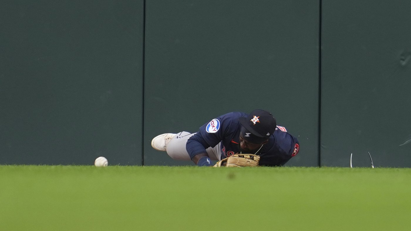 Astros outfielder Taylor Trammell being evaluated for a concussion after crashing into fence | iNFOnews.ca