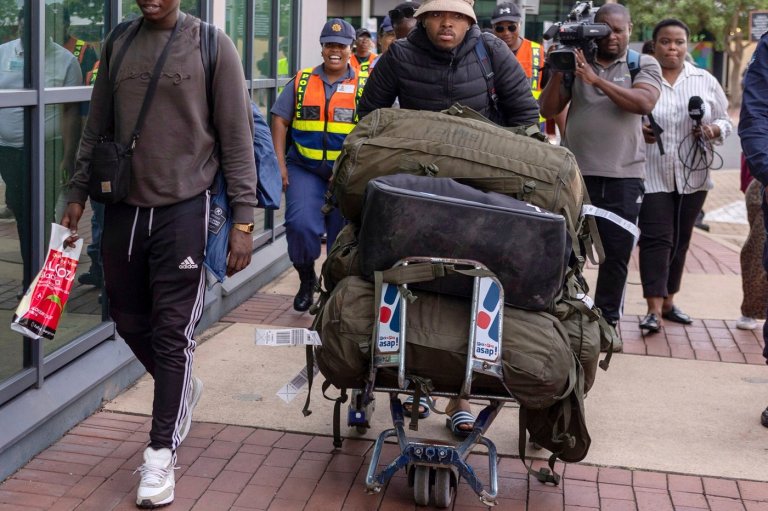 South African police question 11 men lured to Russia to fight in Ukraine | iNFOnews.ca