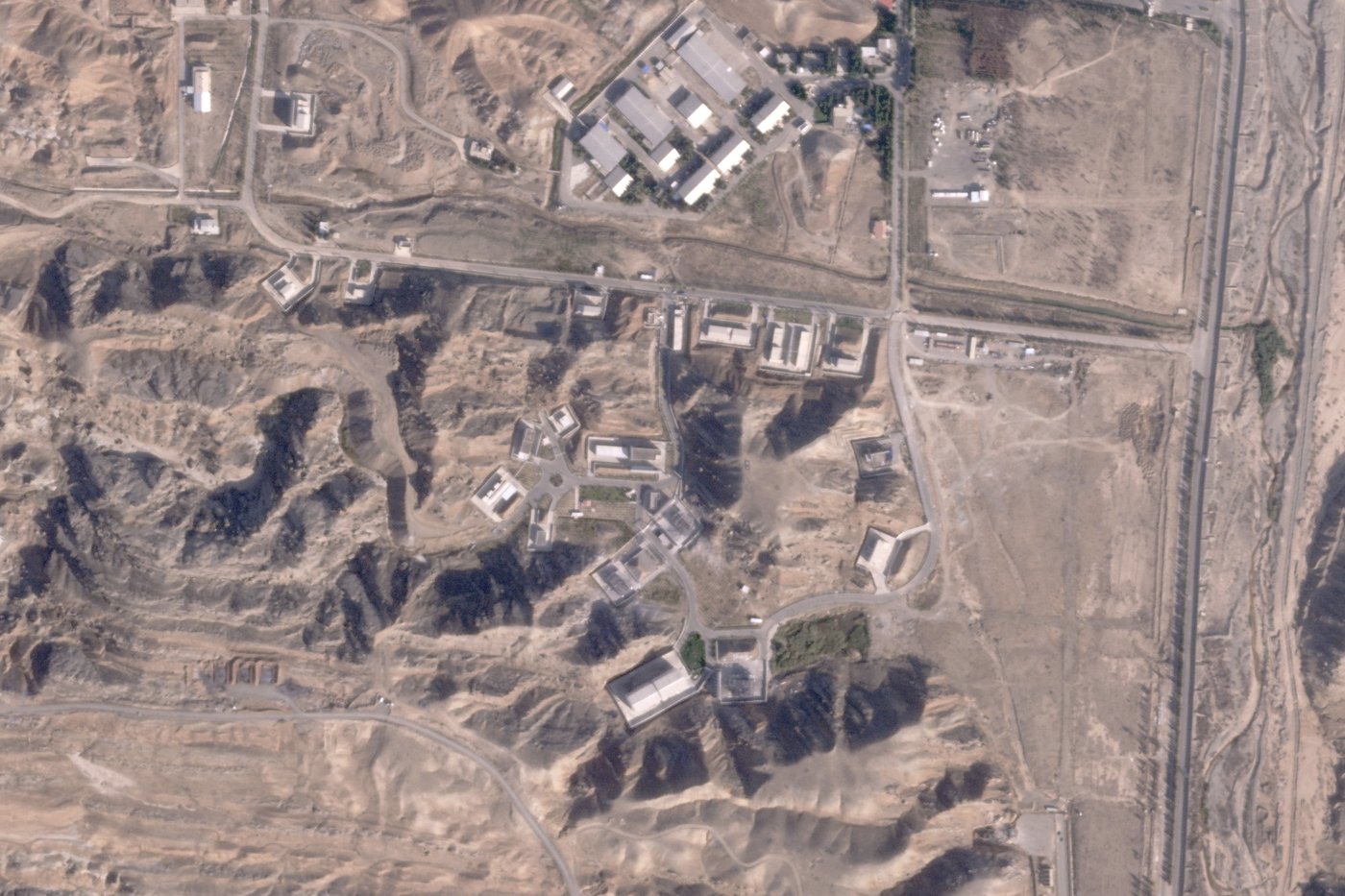 Satellite images show damage from Israeli attack at 2 secretive Iranian military bases | iNFOnews.ca Satellite images show damage from Israeli attack at 2 secretive Iranian military bases | iNFOnews.ca