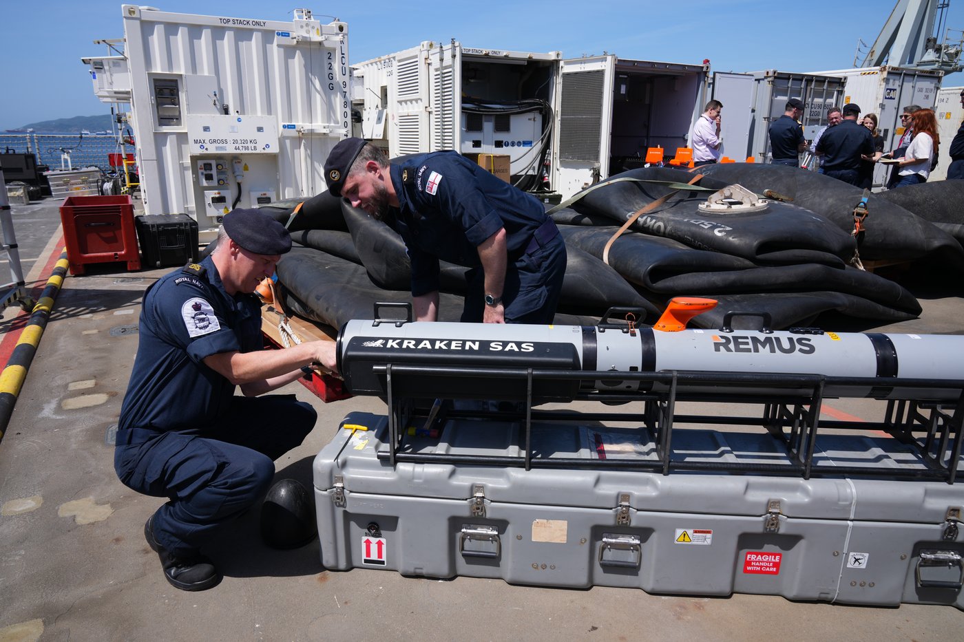 Britain's navy prepares to clear mines in the Strait of Hormuz while waiting for a peace deal | iNFOnews.ca Britain's navy prepares to clear mines in the Strait of Hormuz while waiting for a peace deal | iNFOnews.ca