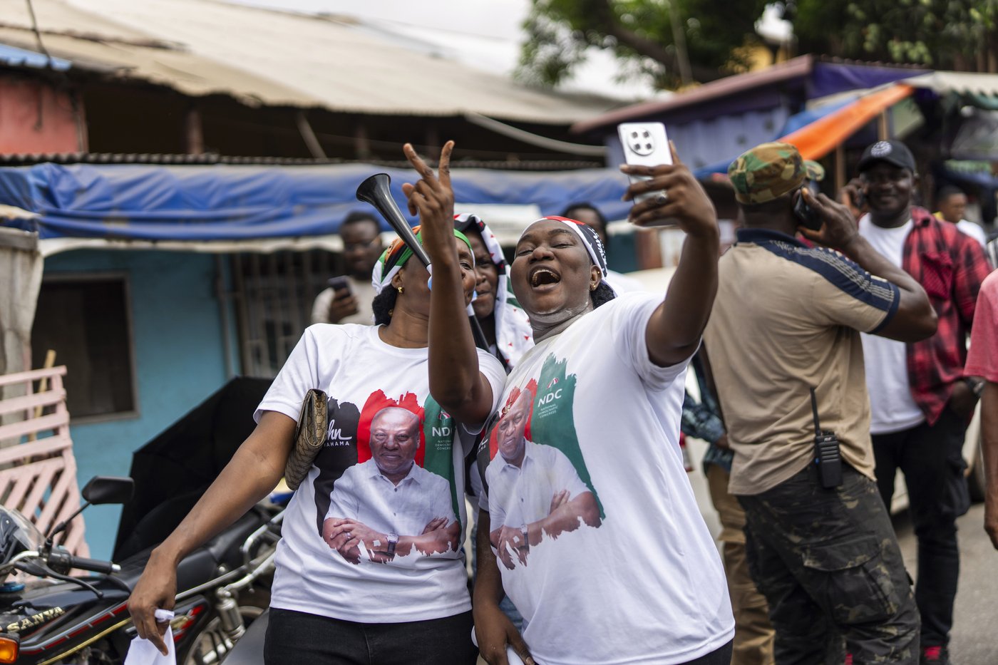 Ghana's ex-President John Mahama is set to return after rival concedes election | iNFOnews.ca