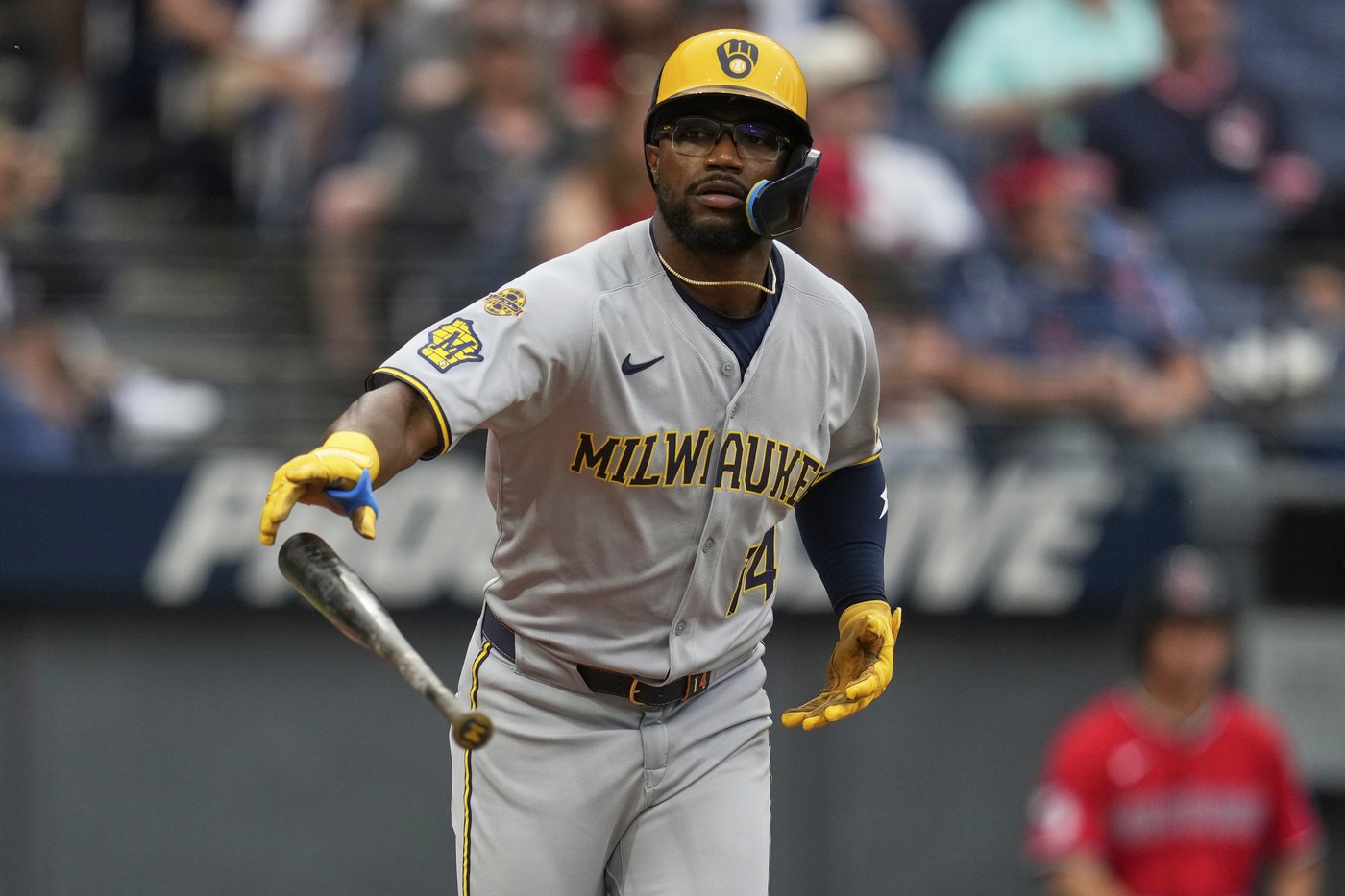 Arias has 3-run double, Ramírez steals 3 bases as Guardians blank Brewers 5-0 | iNFOnews.ca