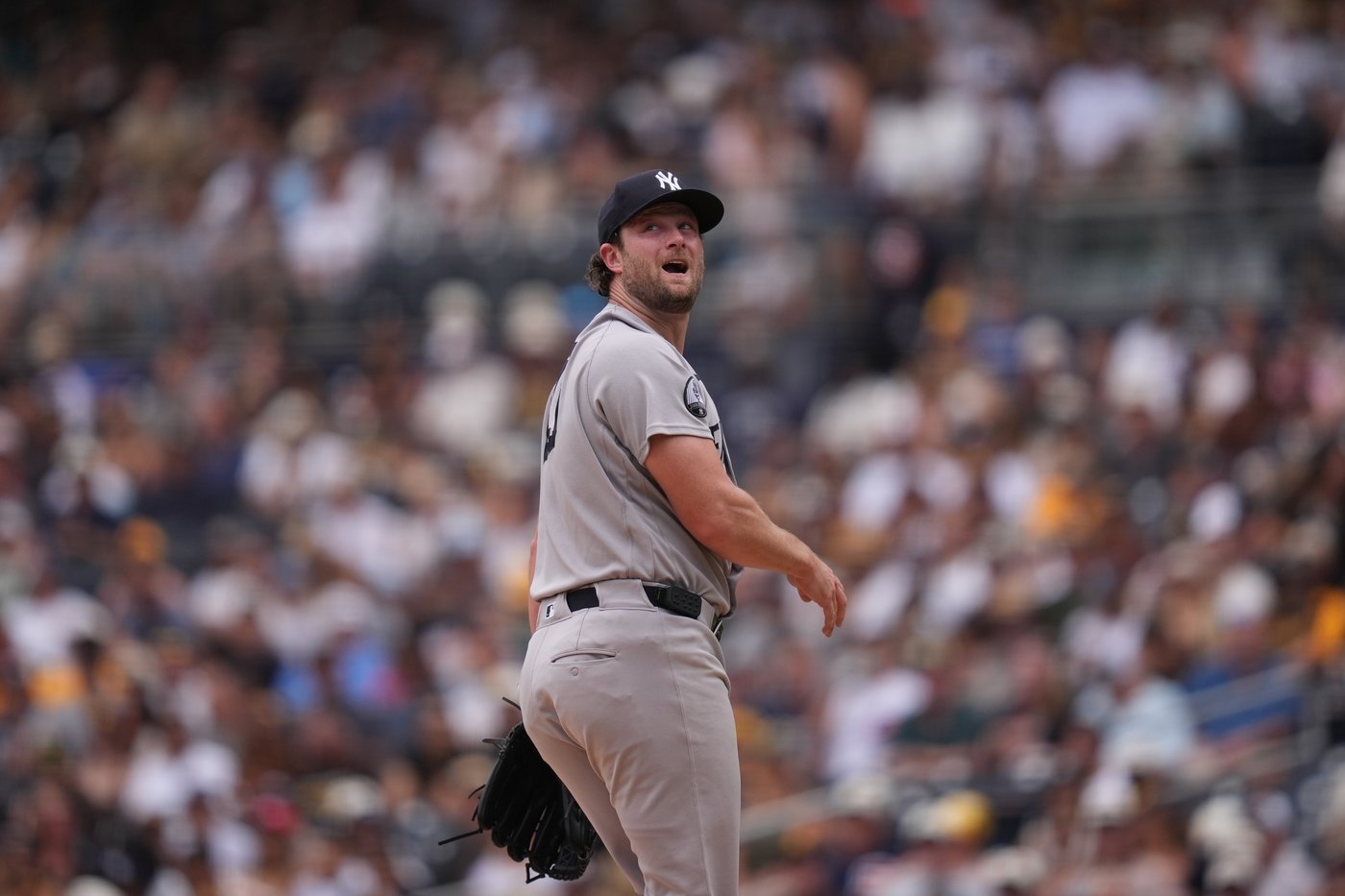 Tatis, Cronenworth and Machado open with homers off Cole as Padres beat Yankees 4-3 | iNFOnews.ca Tatis, Cronenworth and Machado open with homers off Cole as Padres beat Yankees 4-3 | iNFOnews.ca