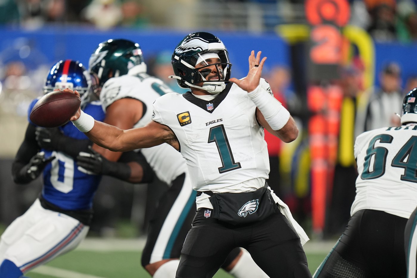 Jalen Hurts throws an interception among mistakes that lead to the Eagles' 2nd consecutive loss | iNFOnews.ca Jalen Hurts throws an interception among mistakes that lead to the Eagles' 2nd consecutive loss | iNFOnews.ca