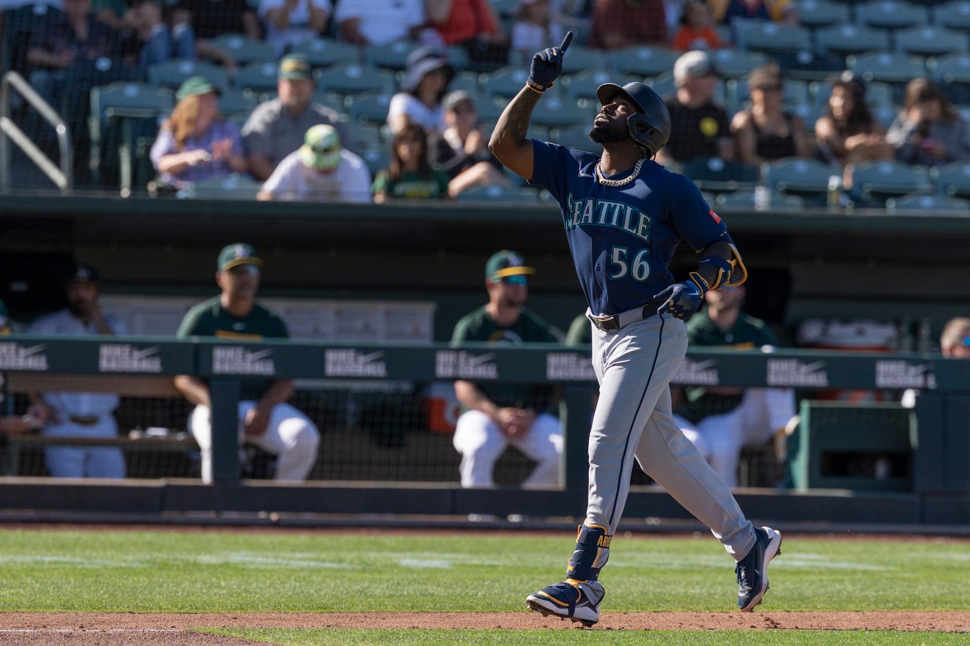 Mariners stumble again in playoff push, Butler’s 9th-inning homer lifts A’s to 8-7 win | iNFOnews.ca Mariners stumble again in playoff push, Butler’s 9th-inning homer lifts A’s to 8-7 win | iNFOnews.ca