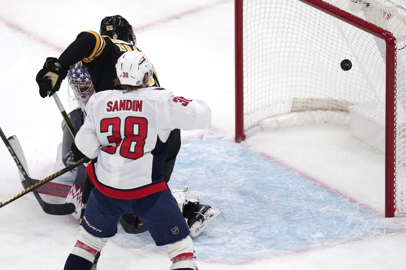 Bruins beat Capitals 4-1, hold Washington to season-low 11 shots. | iNFOnews.ca Bruins beat Capitals 4-1, hold Washington to season-low 11 shots. | iNFOnews.ca