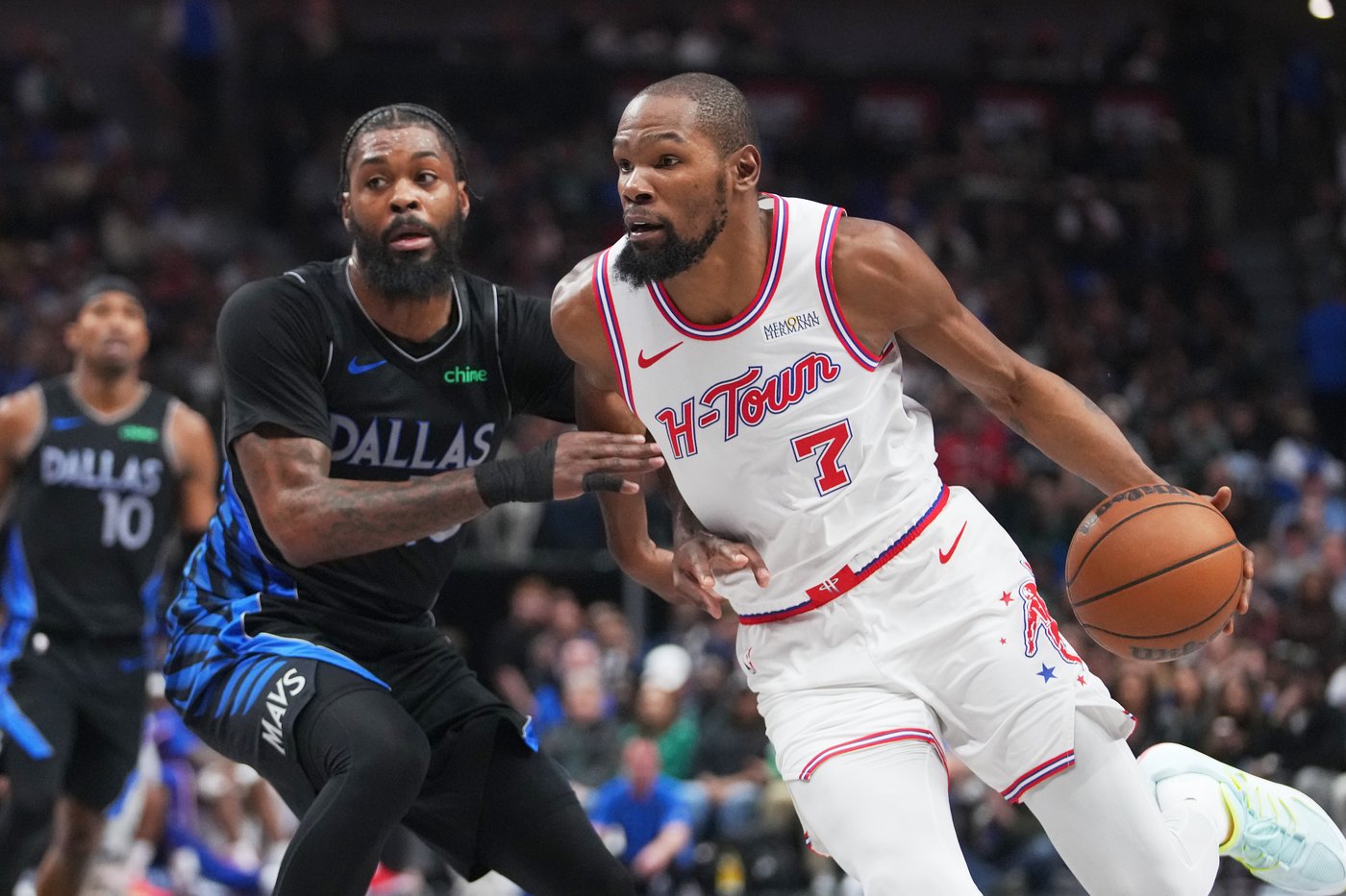 Davis' 26 points and Christie's 24 points lead Mavericks past Rockets 110-104 | iNFOnews.ca Davis' 26 points and Christie's 24 points lead Mavericks past Rockets 110-104 | iNFOnews.ca