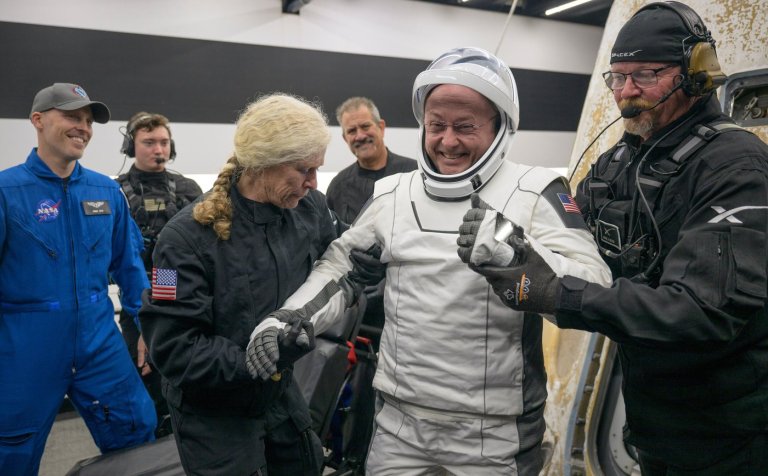He suddenly couldn't speak in space. NASA astronaut says his medical scare remains a mystery | iNFOnews.ca