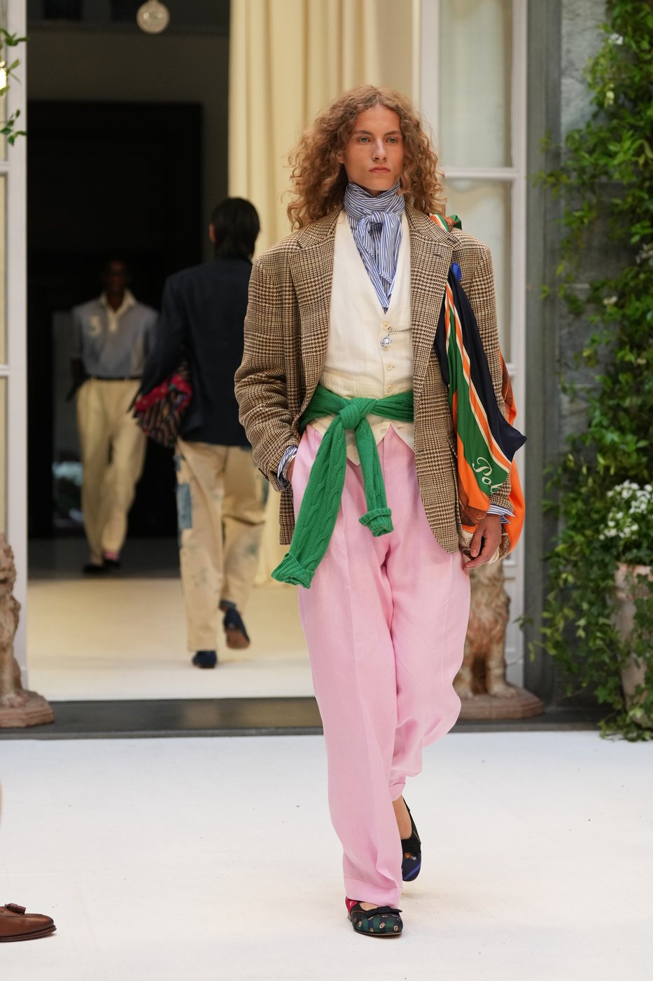 Lewis Hamilton and Colman Domingo lead a star-studded front row at Ralph Lauren's Milan show | iNFOnews.ca Lewis Hamilton and Colman Domingo lead a star-studded front row at Ralph Lauren's Milan show | iNFOnews.ca