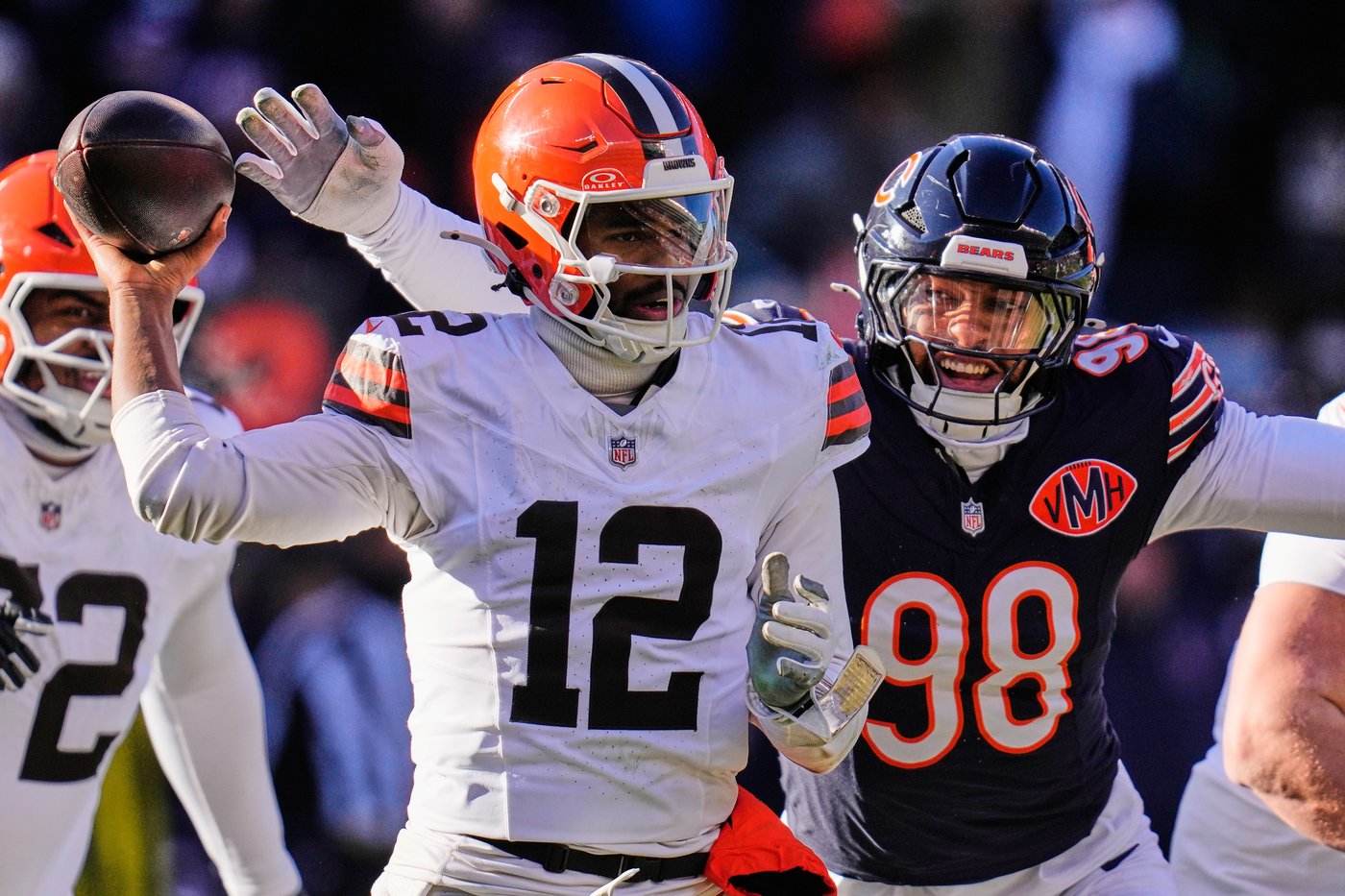 Allen and Bills look to clinch playoff spot and prevent Browns' Garrett from getting sack record | iNFOnews.ca