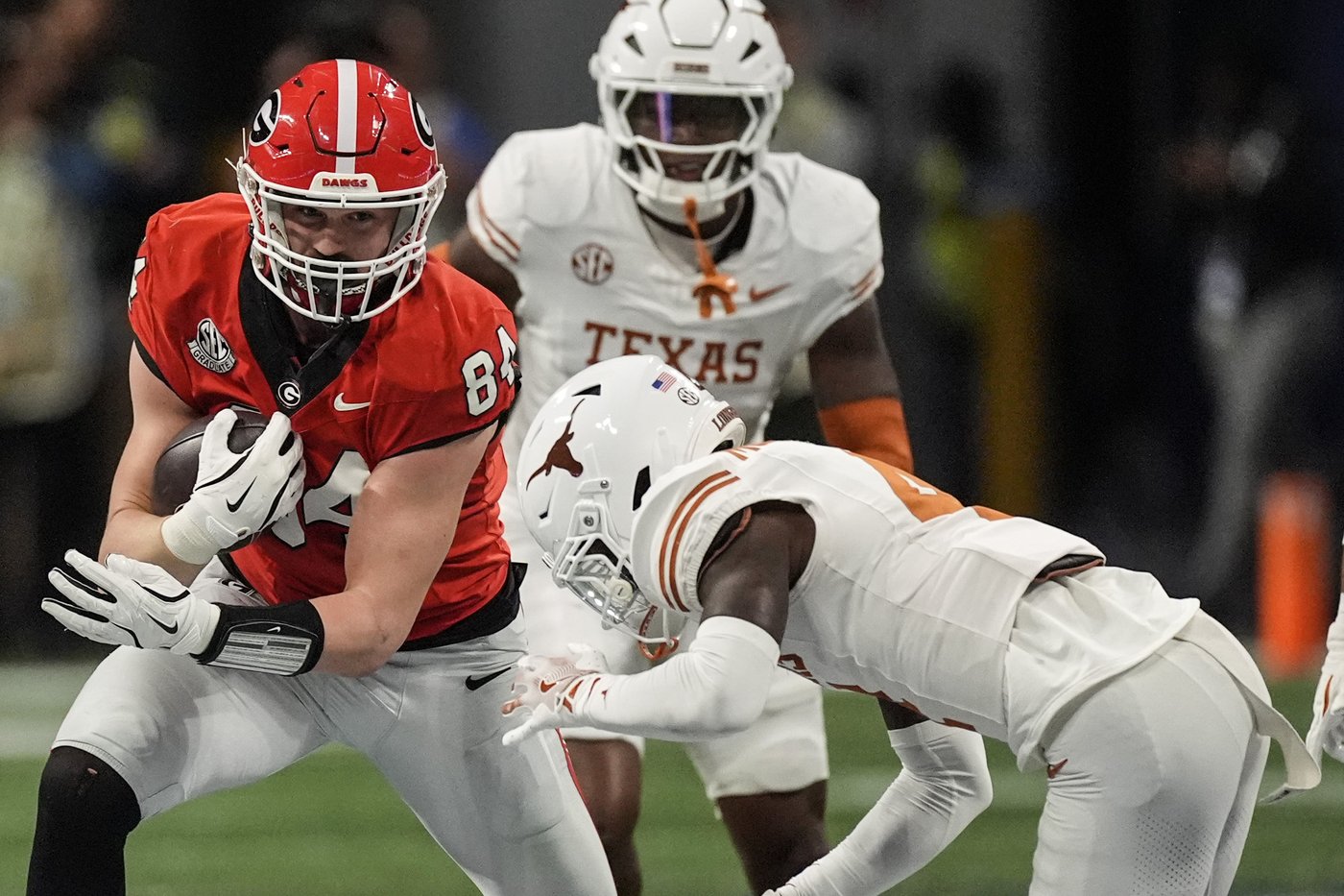 No. 5 Georgia pulls off another overtime stunner, beating No. 2 Texas 22-19 for SEC title | iNFOnews.ca