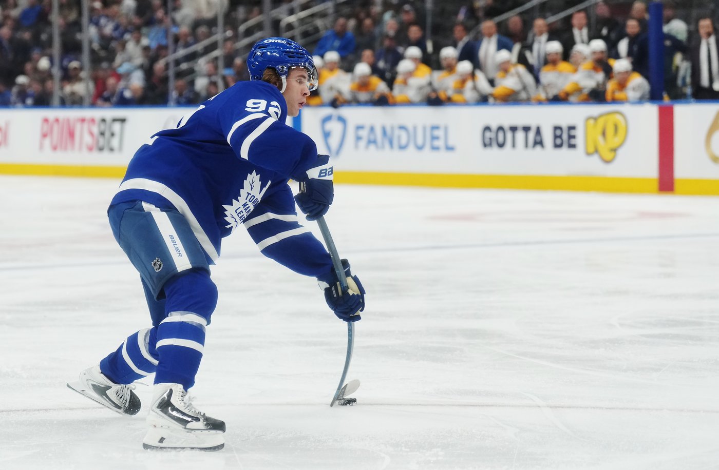 No. 1 overall pick Gavin McKenna scores first NHL goal for Toronto Maple Leafs | iNFOnews.ca
