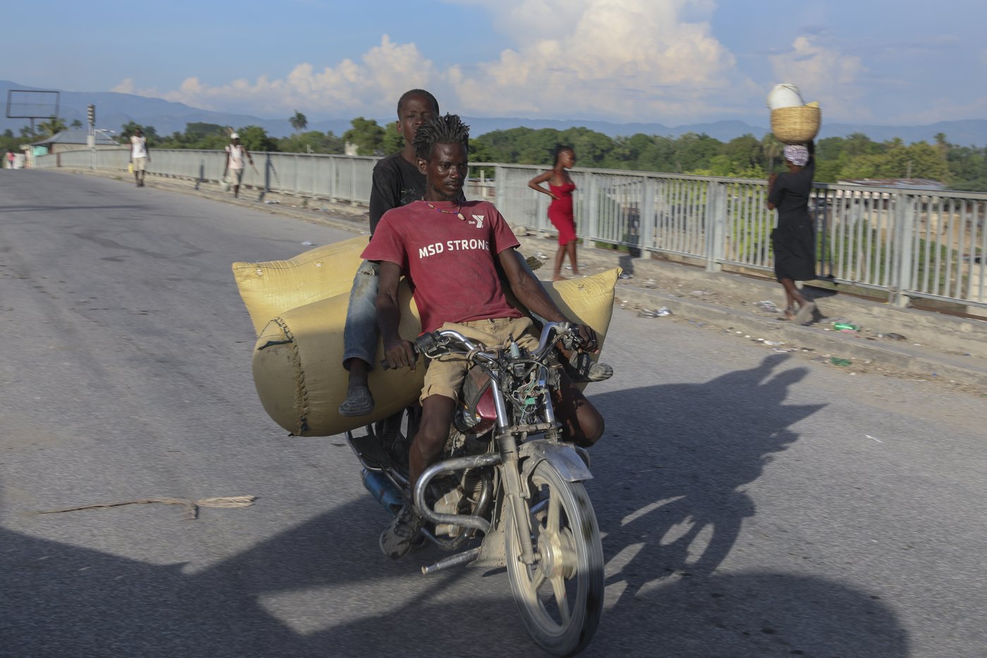 Another town in Haiti comes under attack a week after gangs killed at least 115 people | iNFOnews.ca