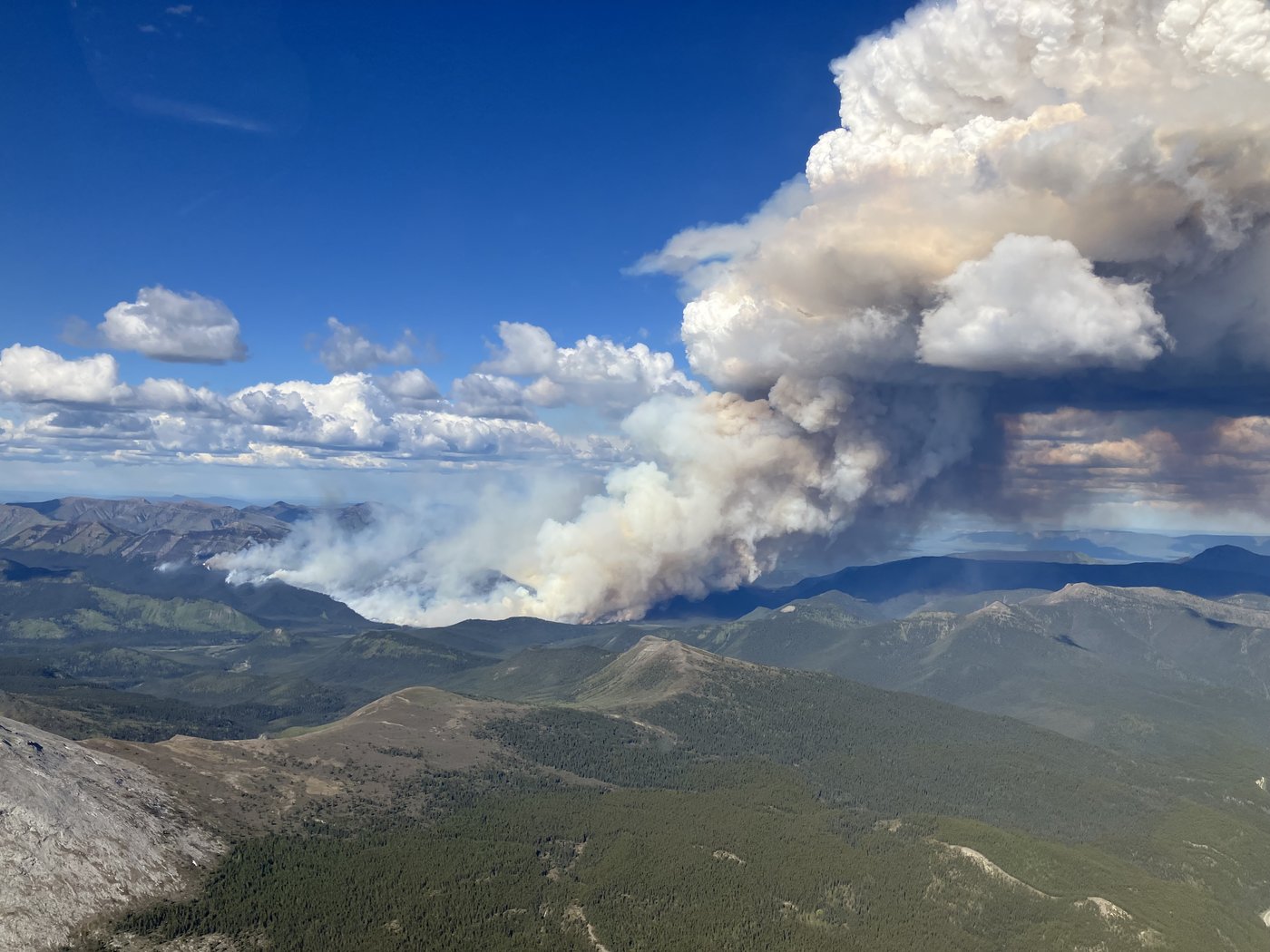 Status of Alaska Highway could change quickly due to wildfire near Fort Nelson, B.C. | iNFOnews.ca