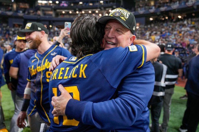 Charming, cantankerous Pat Murphy at age 67 leads Brewers to first World Series title | iNFOnews.ca