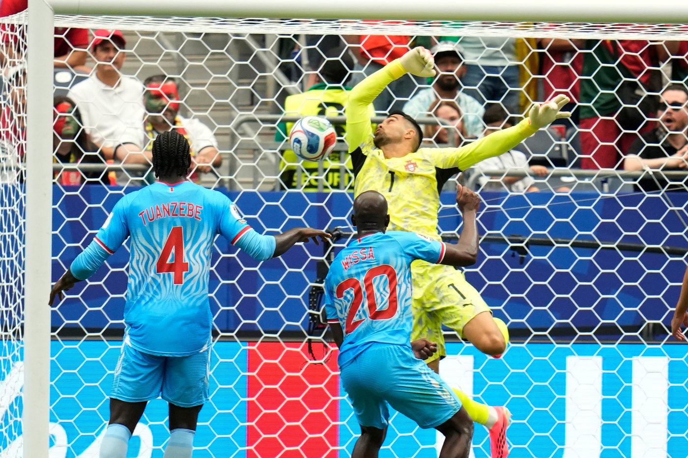 Cristiano Ronaldo and Portugal held to a 1-1 draw by Congo at the World Cup | iNFOnews.ca Cristiano Ronaldo and Portugal held to a 1-1 draw by Congo at the World Cup | iNFOnews.ca