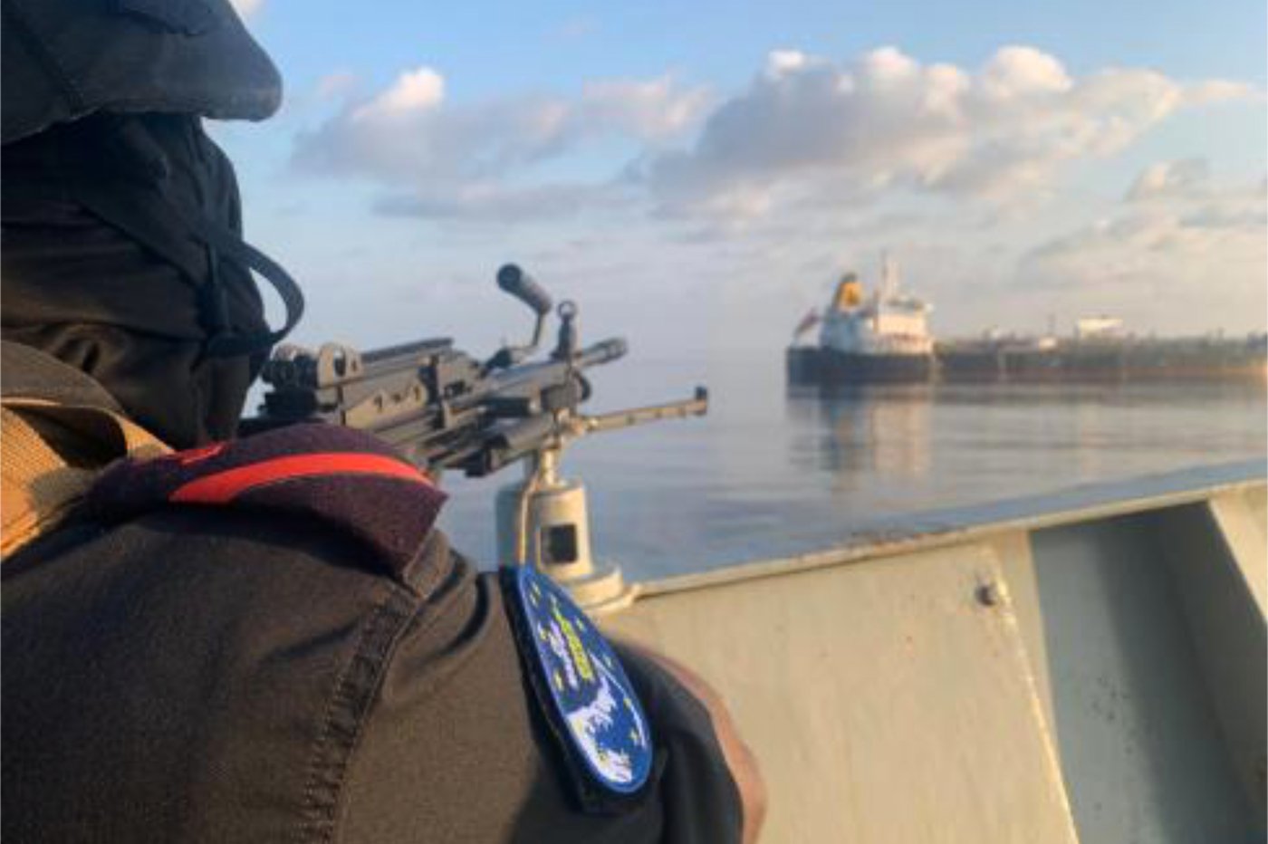 European Union vessel reaches ship raided by pirates off Somalia; all 24 crew on board safe | iNFOnews.ca European Union vessel reaches ship raided by pirates off Somalia; all 24 crew on board safe | iNFOnews.ca