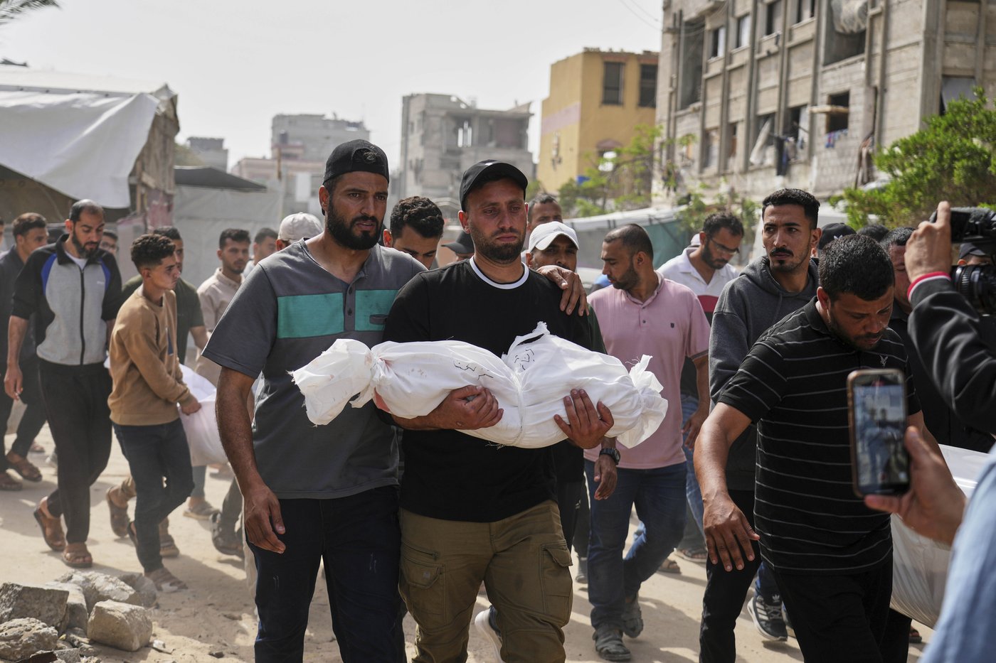 Israel says it will allow 'basic' aid into Gaza after nearly 3 months of blockade | iNFOnews.ca