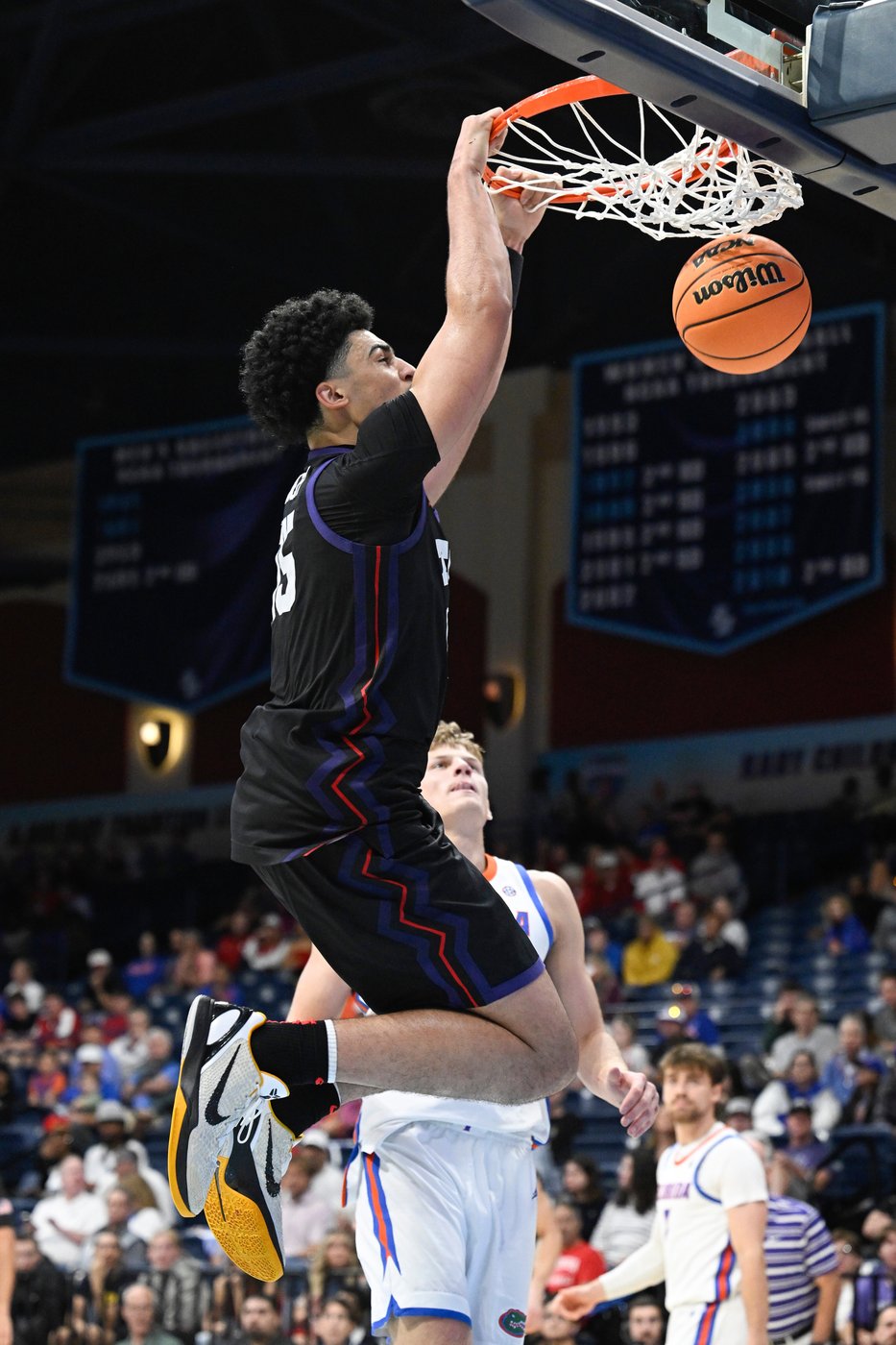 Harding hits go-ahead jumper with 48 seconds left as TCU beats No. 10 Florida 84-80 | iNFOnews.ca