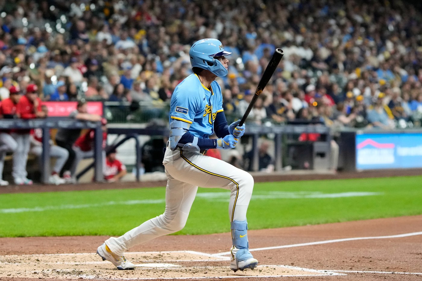 Reds overtake Mets for NL's 3rd wild-card spot by beating Brewers 3-1 | iNFOnews.ca Reds overtake Mets for NL's 3rd wild-card spot by beating Brewers 3-1 | iNFOnews.ca