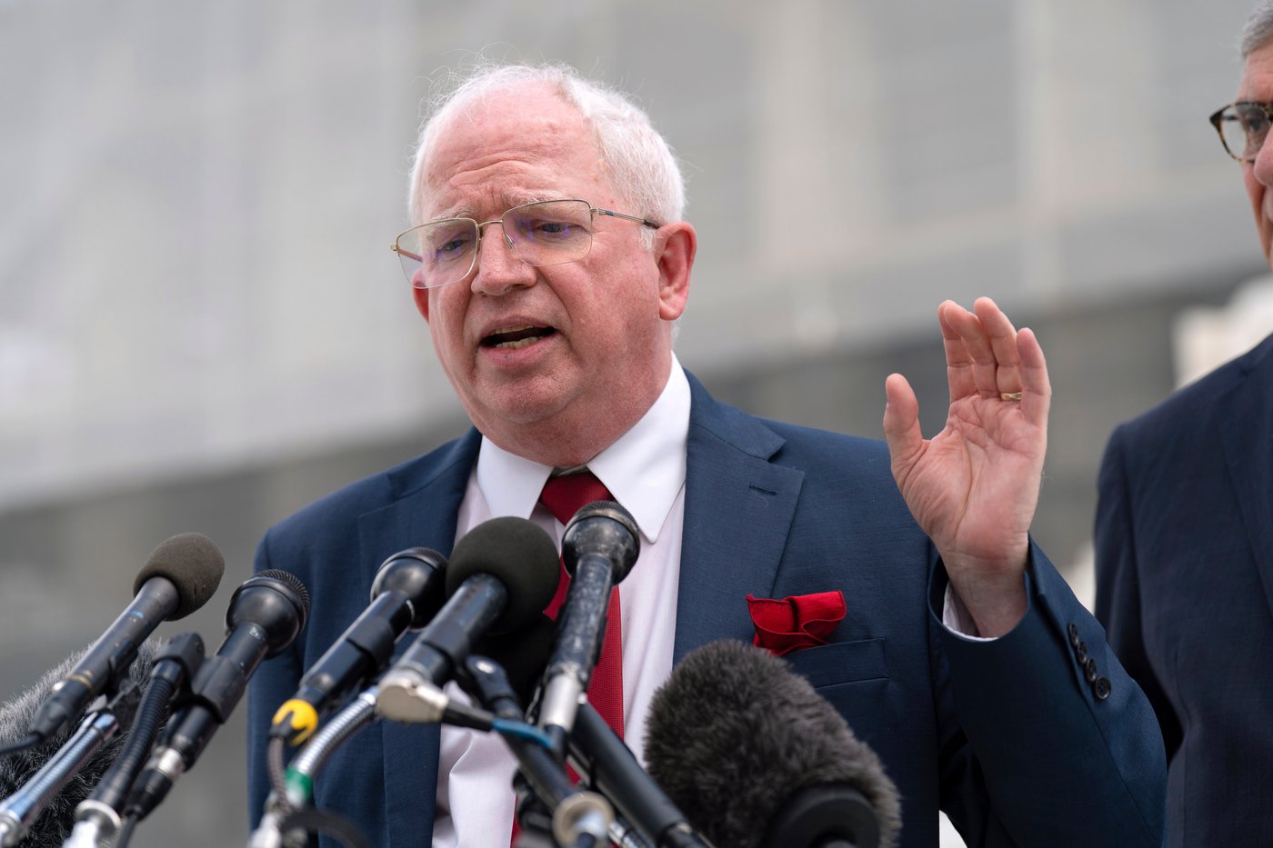 A look at prominent people pardoned by Trump after they tried to overturn his 2020 election loss | iNFOnews.ca A look at prominent people pardoned by Trump after they tried to overturn his 2020 election loss | iNFOnews.ca