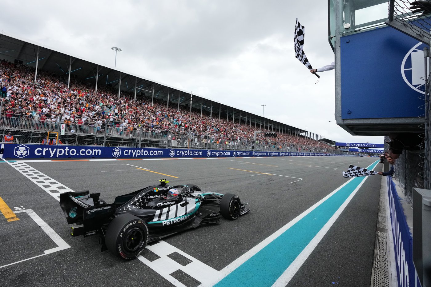 Kimi Antonelli wins the Miami Grand Prix for his third straight F1 victory | iNFOnews.ca Kimi Antonelli wins the Miami Grand Prix for his third straight F1 victory | iNFOnews.ca